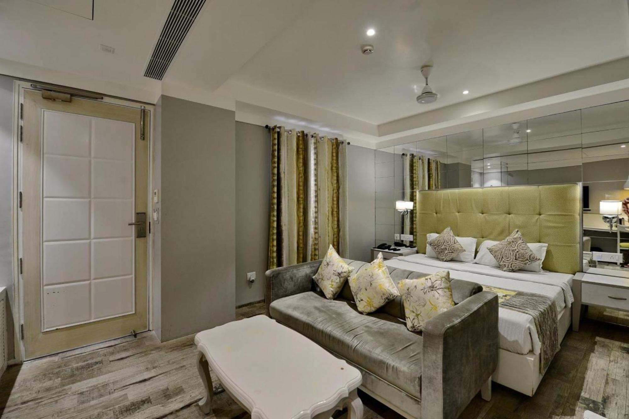Royal Double Room