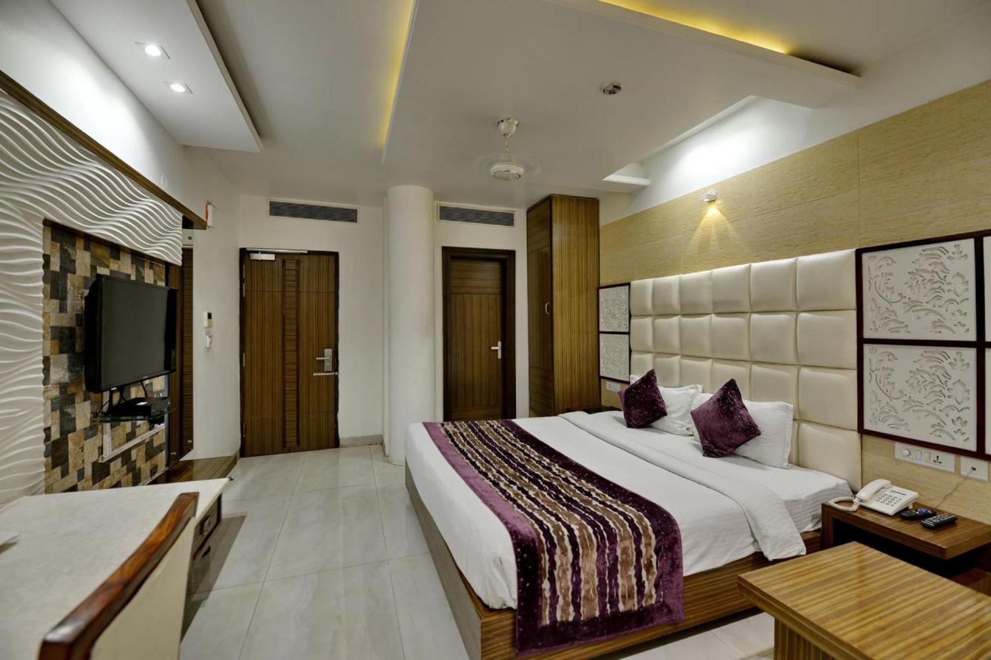 Club Double Room