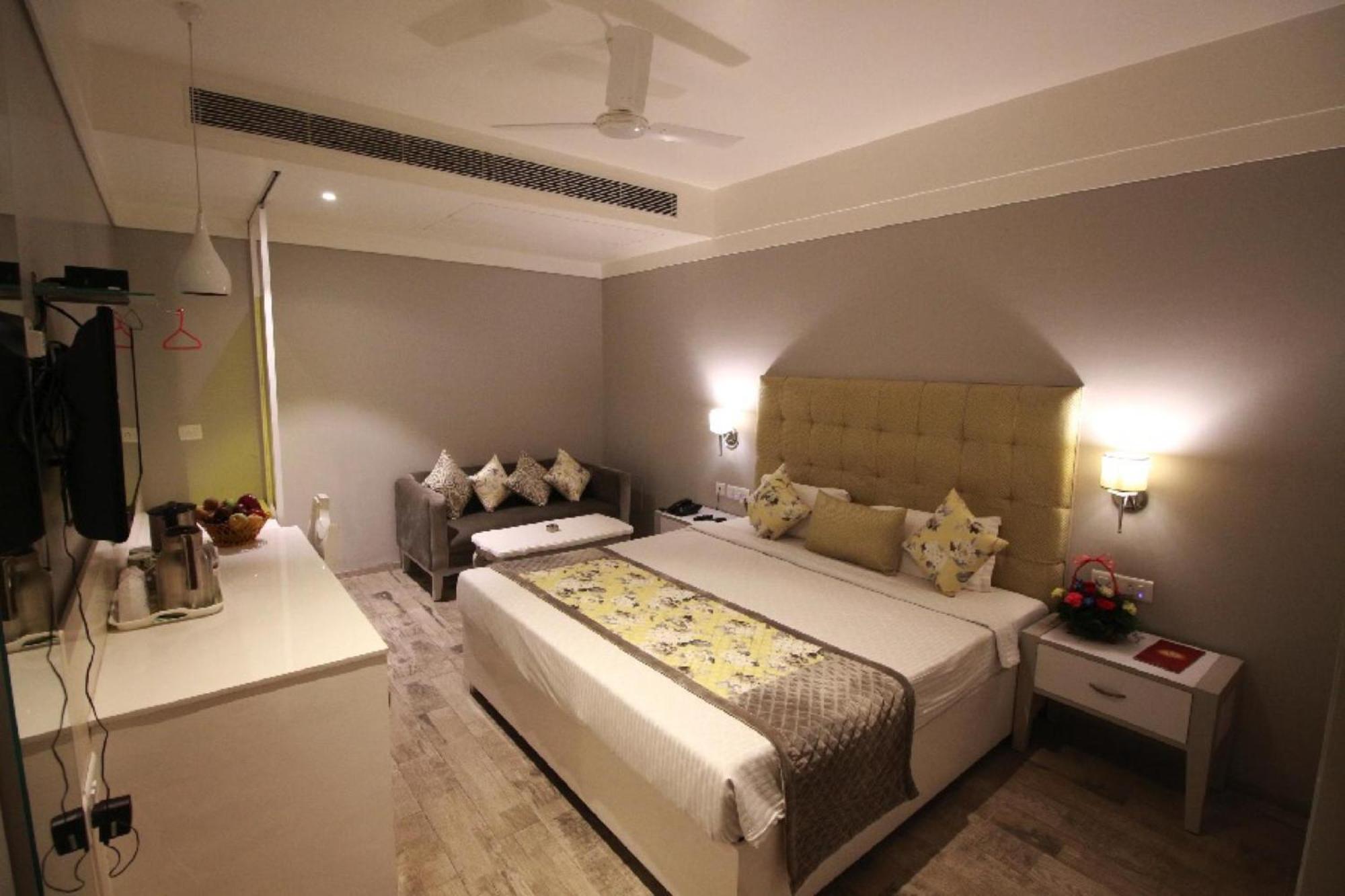 Royal Double Room