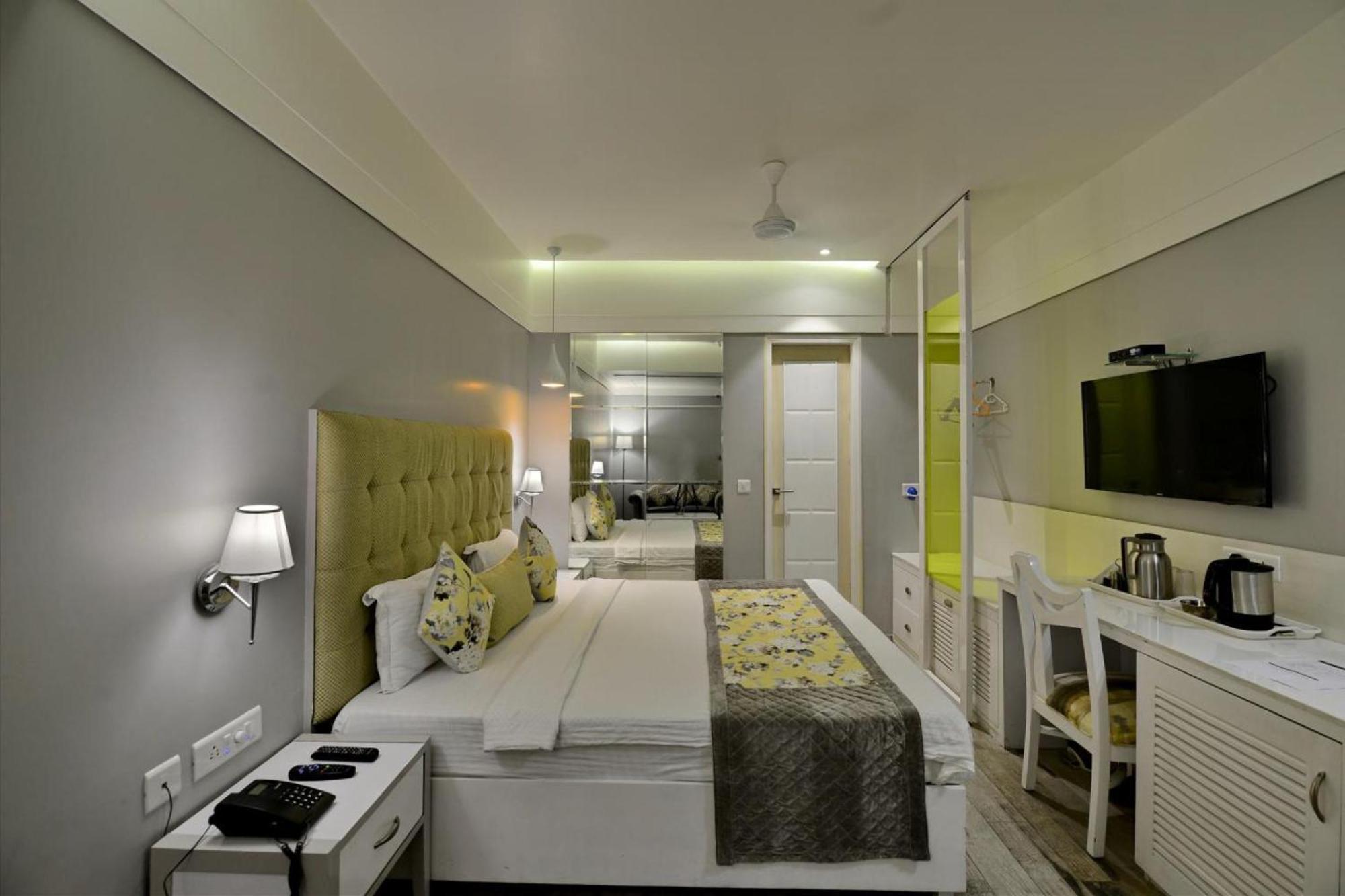 Royal Double Room
