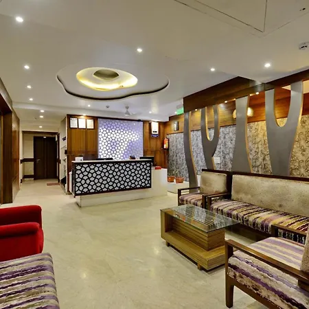 Hotel Emerald-3